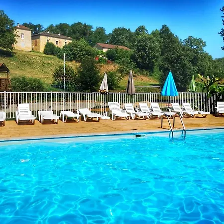 אתר קמפינג Nature Le Valenty Lot En Vallee De La Dordogne Toboggan Geant Piscine Mini Golf 3*