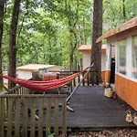 캠프장 Nature Le Valenty Lot En Vallee De La Dordogne Toboggan Geant Piscine Mini Golf Soturac