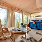 Nature Le Valenty Lot En Vallee De La Dordogne Toboggan Geant Piscine Mini Golf 3*