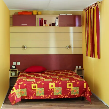 Nature Le Valenty Mobil-home-dordogne Panoramique Clim Piscine