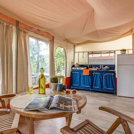 Nature Le Valenty Mobil-home-dordogne Panoramique Clim Piscine Campsite 3*