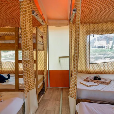 Camping Nature Le Valenty Mobil-home-dordogne Panoramique Clim Piscine