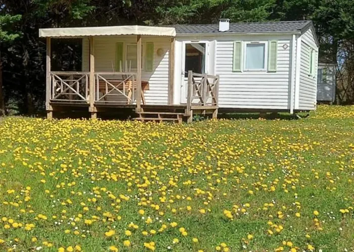 Nature Le Valenty Lot En Vallee De La Dordogne Toboggan Geant Piscine Mini Golf 3* Soturac