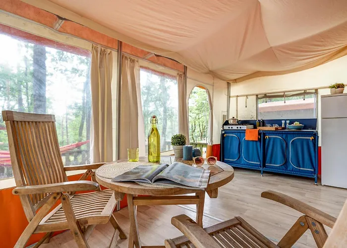 Nature Le Valenty Lot En Vallee De La Dordogne Toboggan Geant Piscine Mini Golf 3*